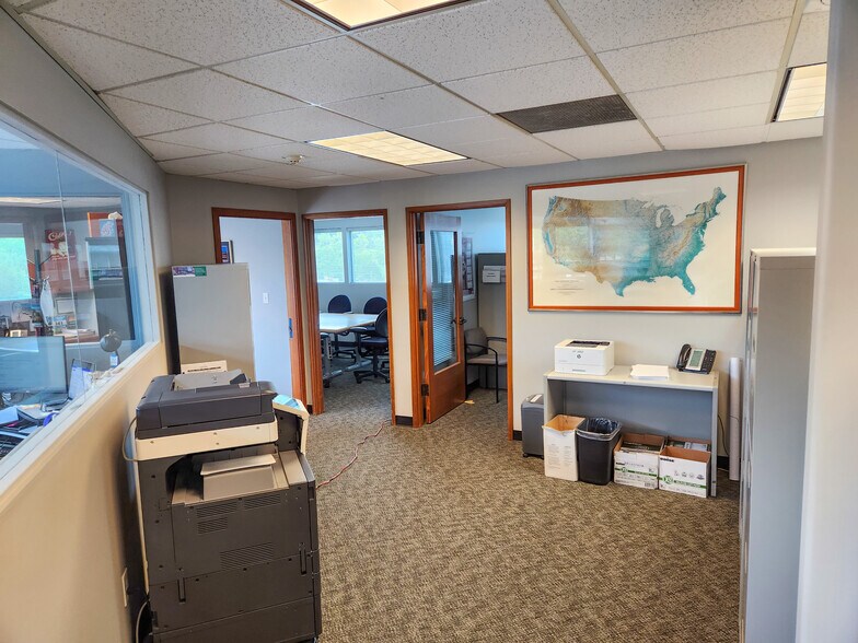 More Photos Of 13975 Interurban Ave S, Tukwila Office For Lease