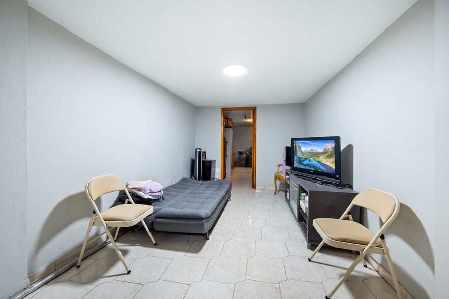 More Photos Of 2101 76th St, Brooklyn Flex For Sale