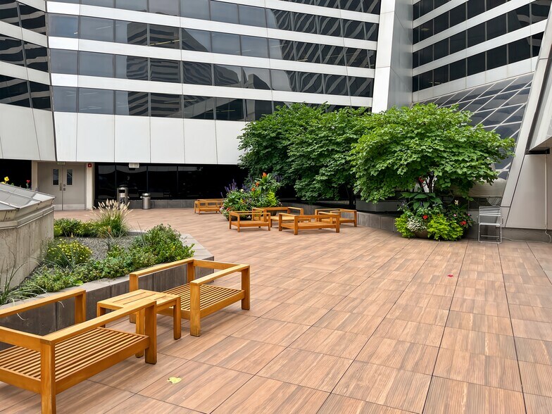 More Photos Of 999 18th St, Denver Coworking Space