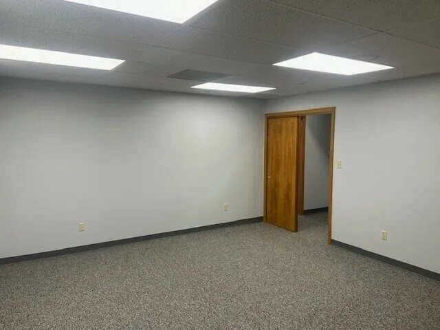 More Photos Of 2808 W 6th St, Sioux Falls Industrial For Lease