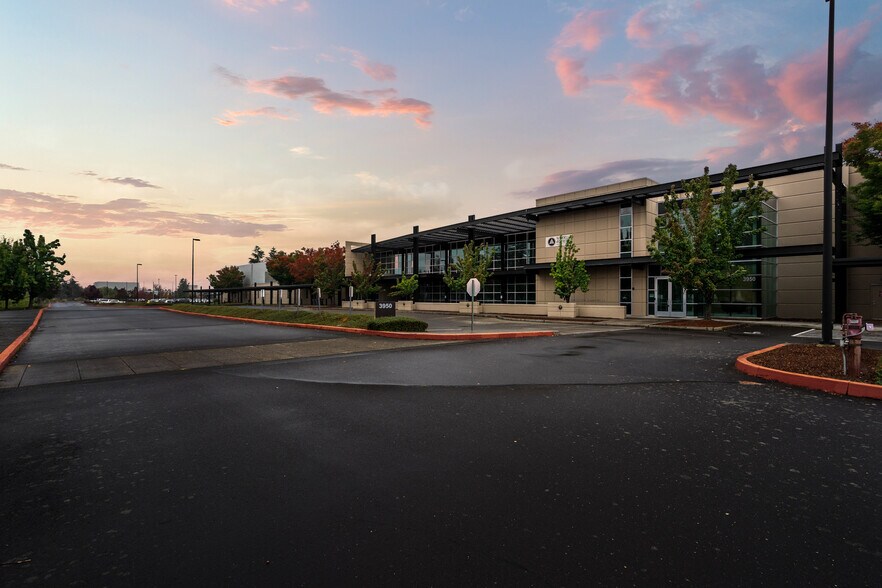 More Photos Of 3950 Fairview Industrial Dr SE, Salem Research And Development For Lease
