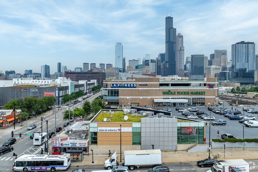 More Photos Of 1101 S Canal St, Chicago General Retail For Sale