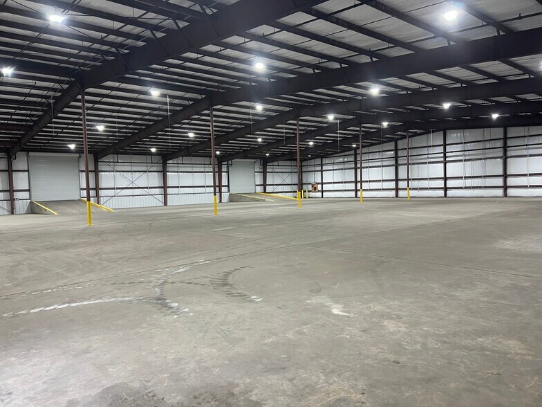 More Photos Of 3451 Georgia Pacific Ave, Mobile Warehouse For Lease
