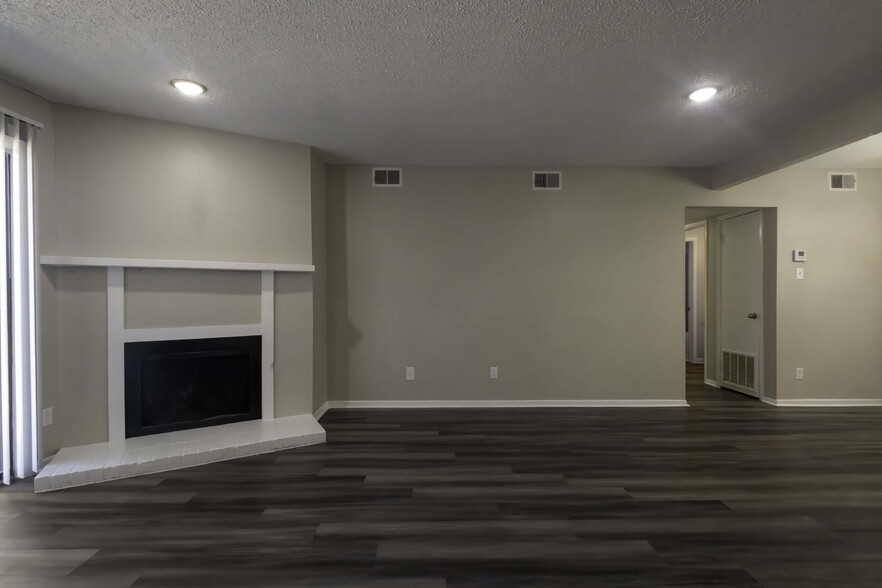 More Photos Of 5202 Bangor Ave, Lubbock Apartments For Sale