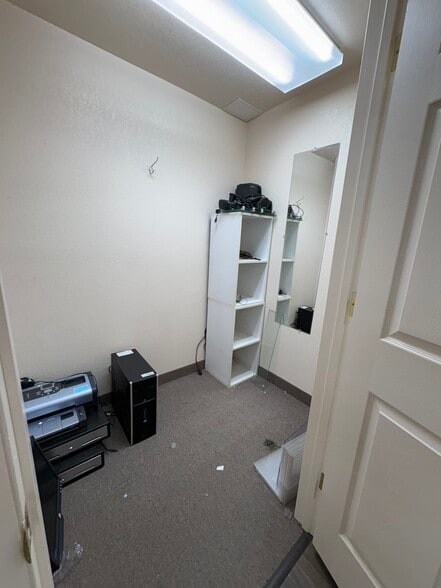 More Photos Of 363 Aultman St, Ely General Retail For Sale