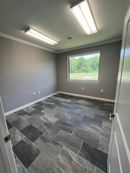 More Photos Of 2743 Smith Ranch Rd, Pearland Unknown For Lease