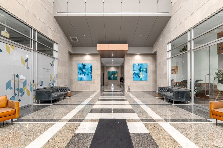 More Photos Of 1111 Metropolitan Ave, Charlotte Office Residential For Lease