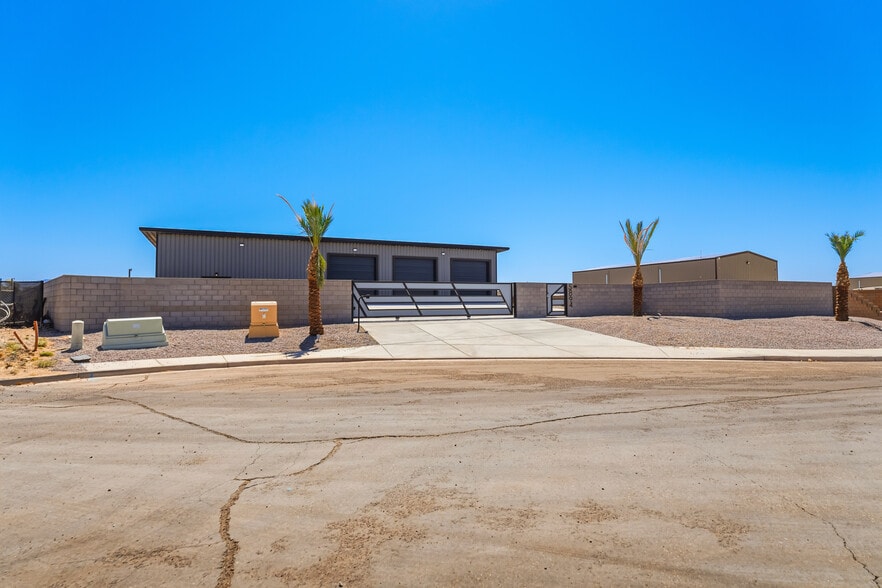 More Photos Of 5894 Amaral rd, Fort Mohave Industrial For Sale