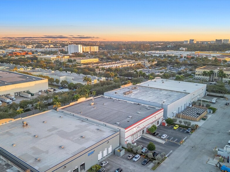 More Photos Of 2244 NW 114th Ave, Miami Warehouse For Sale