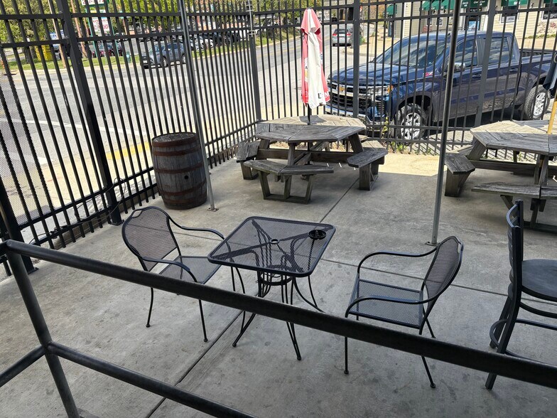 More Photos Of 1401 Sulphur Spring Rd, Arbutus Bar For Sale