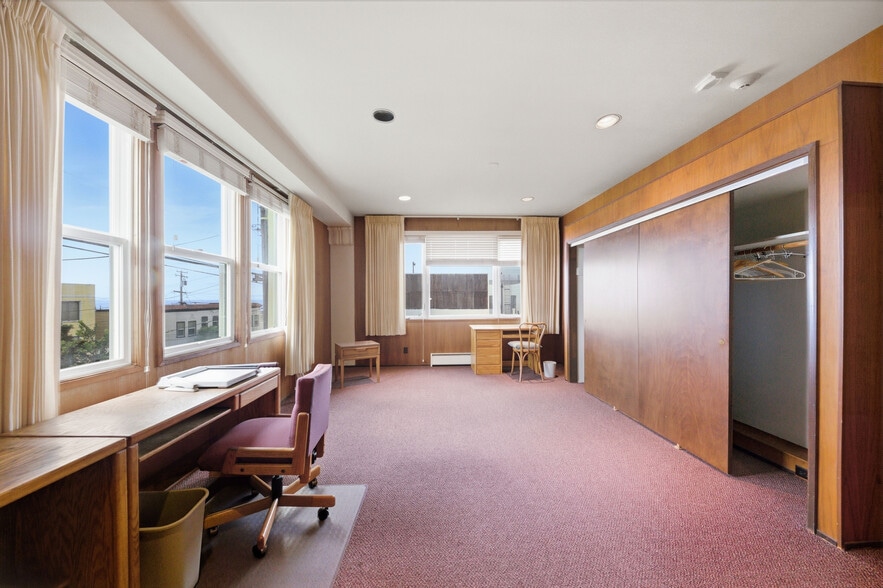 More Photos Of 3900 Balboa St, San Francisco Religious Facility For Sale