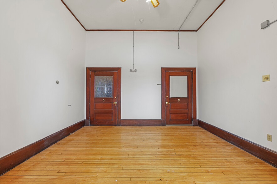 More Photos Of 55 Crystal St, Lenox Dale Apartments For Sale