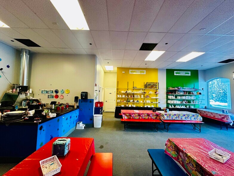 More Photos Of 61 Commerce Way, Plymouth Storefront Retail Office For Lease