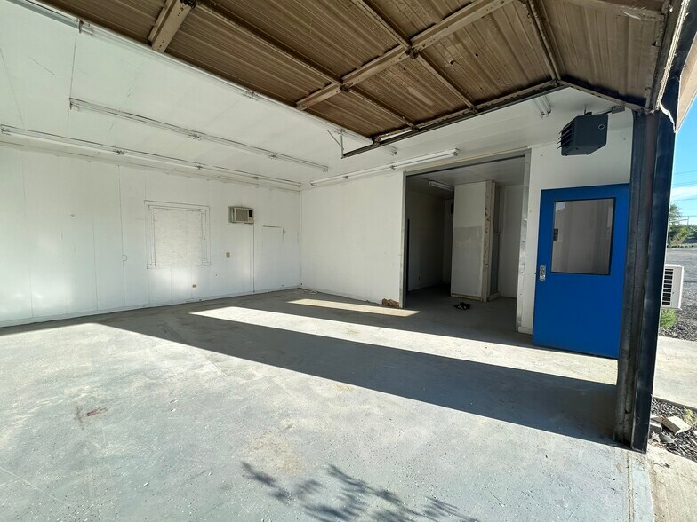 More Photos Of 1322 South 8th Ave, Pasco Distribution For Lease