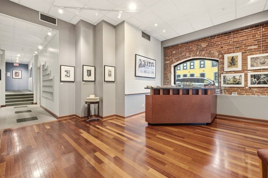 More Photos Of 713 E Market St, Louisville Office Residential For Sale