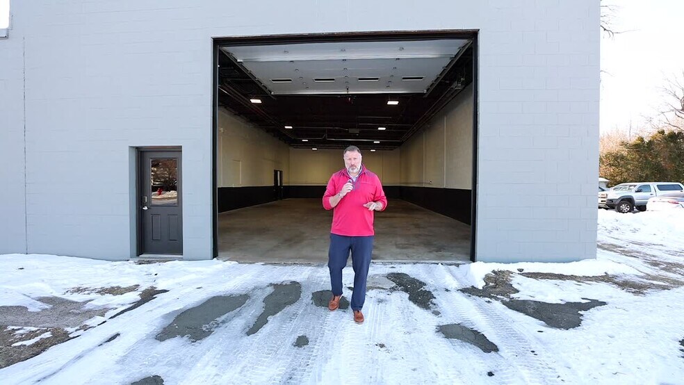 Primary Photo Of 67 Mainline Dr, Westfield Manufacturing For Lease