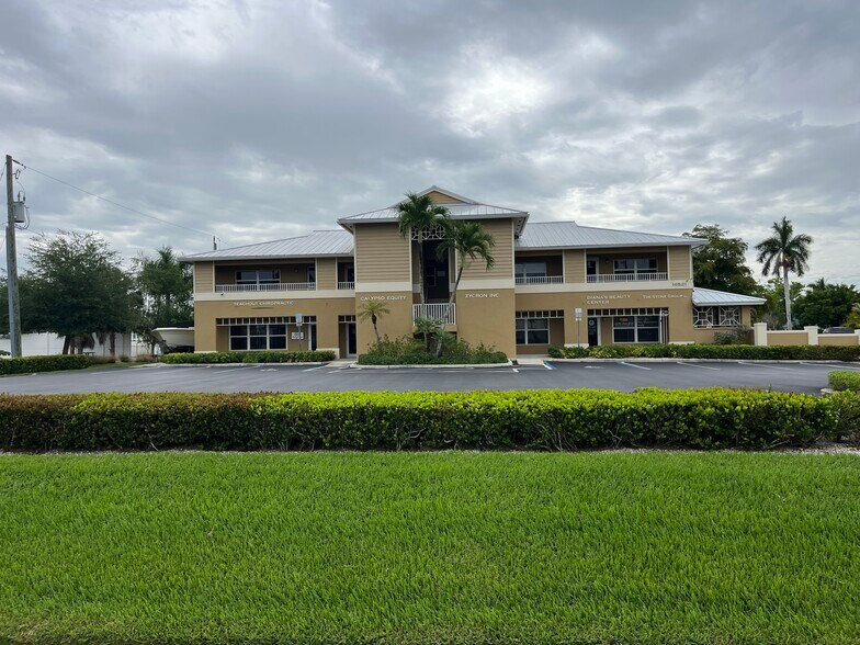 More Photos Of 16521 San Carlos Blvd, Fort Myers Office For Lease