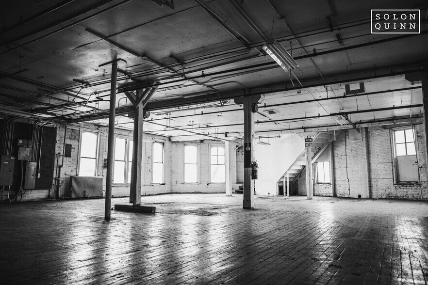 More Photos Of 1970 W Fayette St, Syracuse Office Residential For Lease