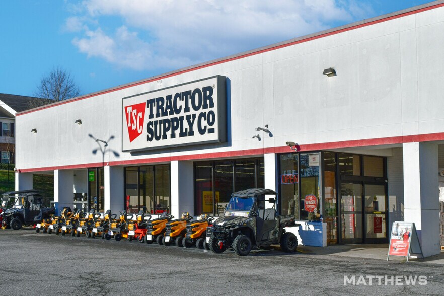 Primary Photo Of 5500 Mcclellan Blvd, Anniston Freestanding For Sale