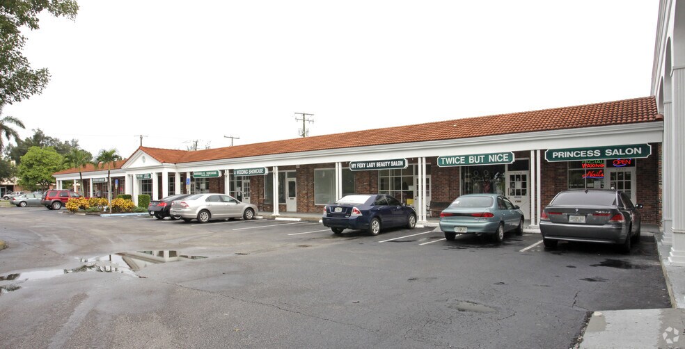 More Photos Of 5201-5247 W Broward Blvd, Plantation Unknown For Lease