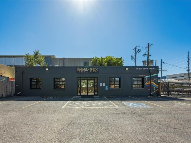 More Photos Of 5686 Pecos St, Denver Restaurant For Sale