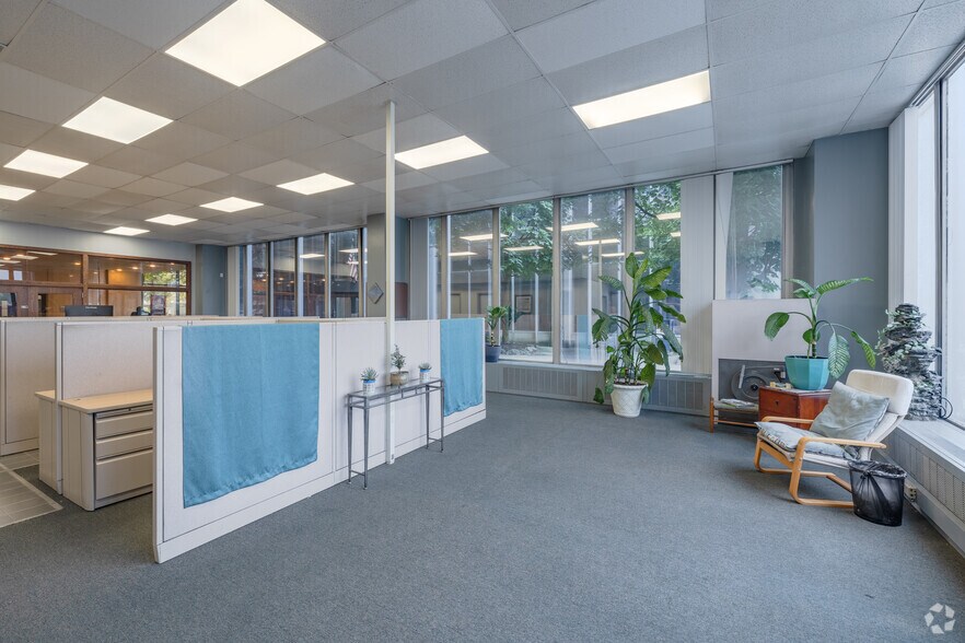 More Photos Of 15565 Northland Dr, Southfield Unknown For Sale