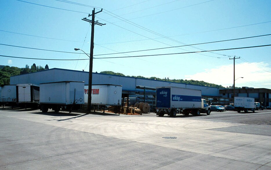 More Photos Of 2400-2450 8th Ave S, Seattle Distribution For Lease