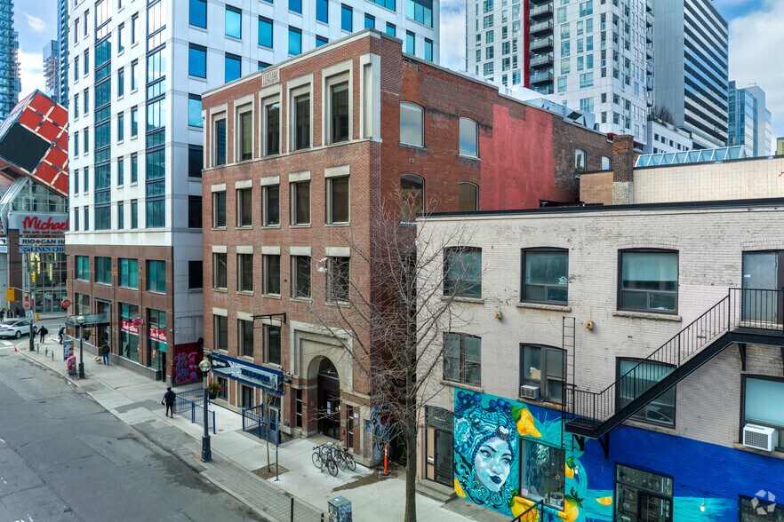 More Photos Of 160 John St, Toronto Office For Lease
