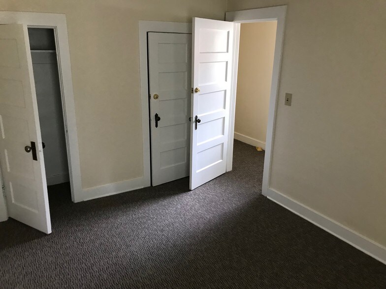 More Photos Of 1390 Oak St, Eugene Loft Creative Space For Lease