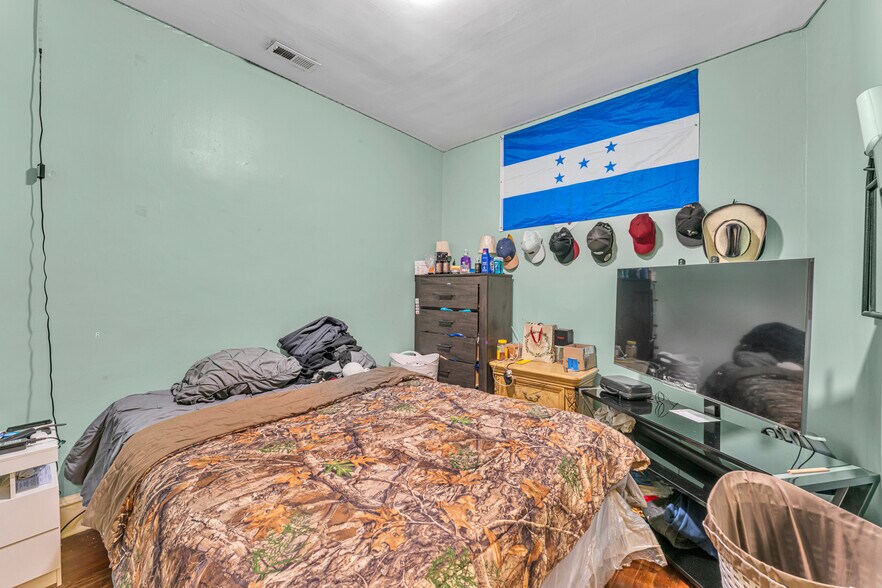 More Photos Of 3807 Pacific Ave, Wildwood Office Residential For Sale