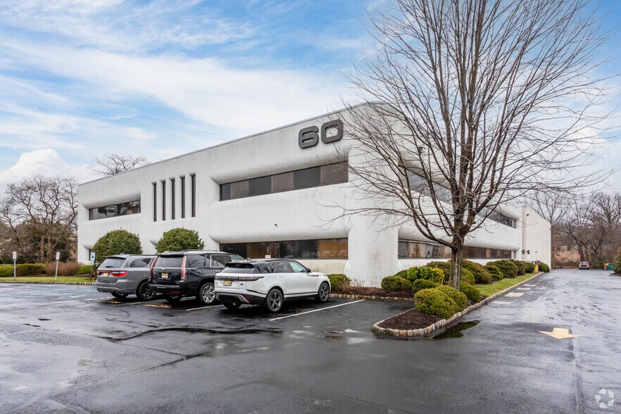 More Photos Of 60 E Us Highway 46, Fairfield Flex For Sale