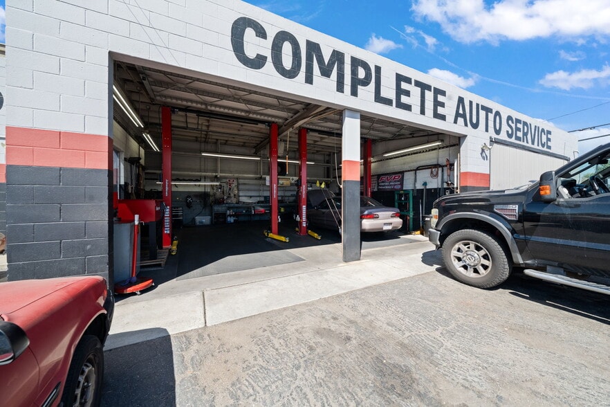 More Photos Of 2337 E 7th St, Long Beach Auto Repair For Sale