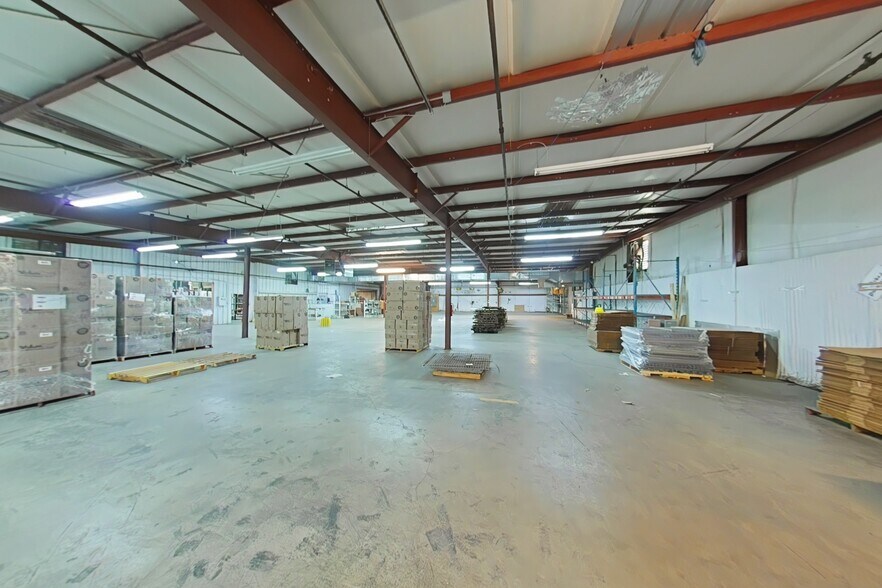 More Photos Of 167 Industrial Park Cir, Livingston Manufacturing For Lease