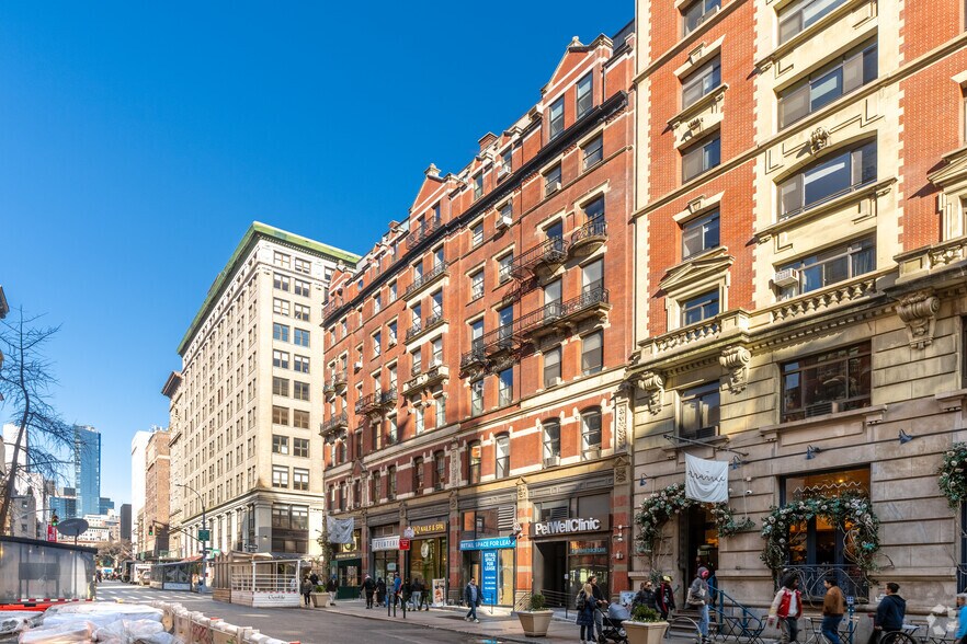 More Photos Of 71 University Pl, New York Apartments For Lease