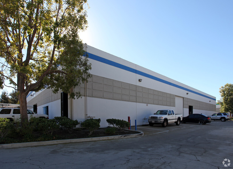 Primary Photo Of 1111 Rancho Conejo Blvd, Newbury Park Warehouse For Lease