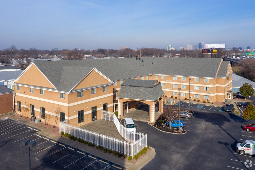 More Photos Of 311 E Gaulbert Ave, Louisville Hotel For Sale