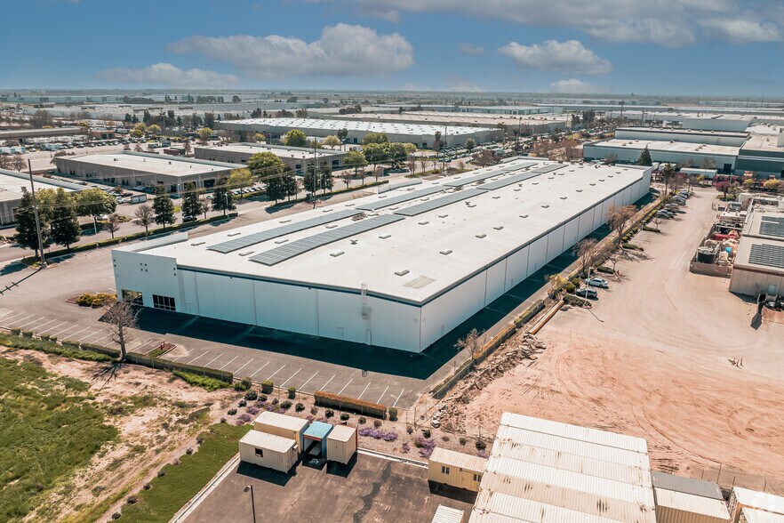 More Photos Of 17995 Murphy Pky, Lathrop Industrial For Sale