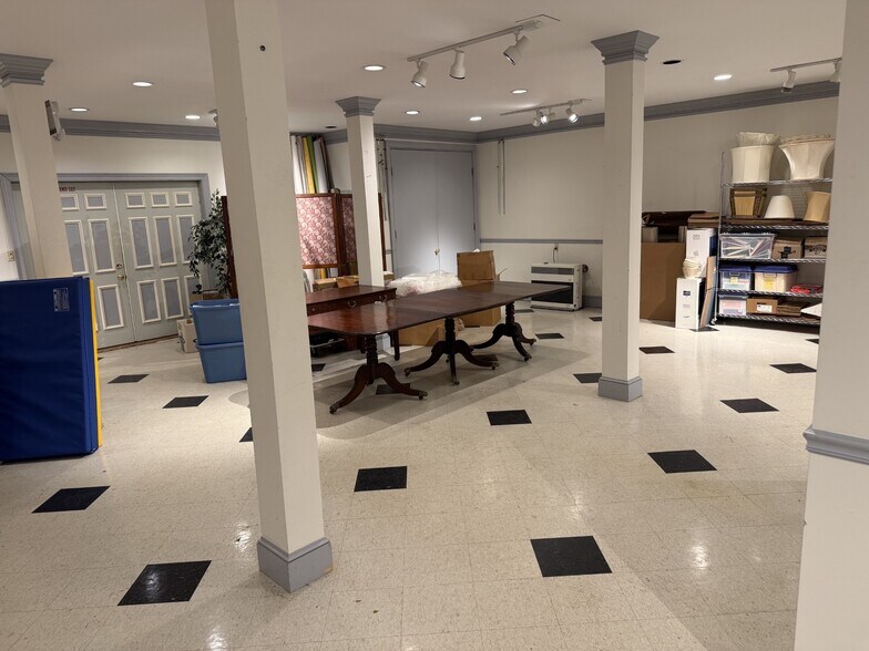 More Photos Of 502 Post Rd, Wells Specialty For Sale
