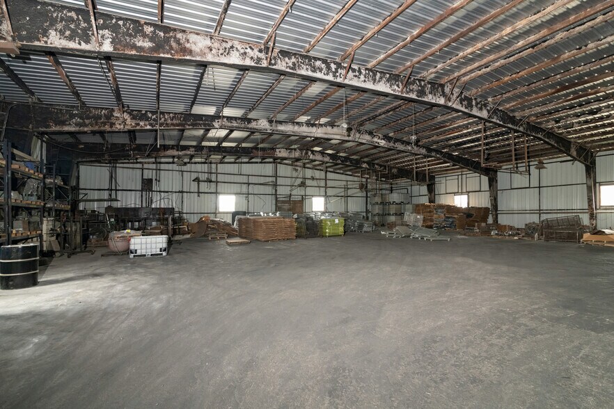 More Photos Of 400 E Vickery Blvd, Fort Worth Warehouse For Lease