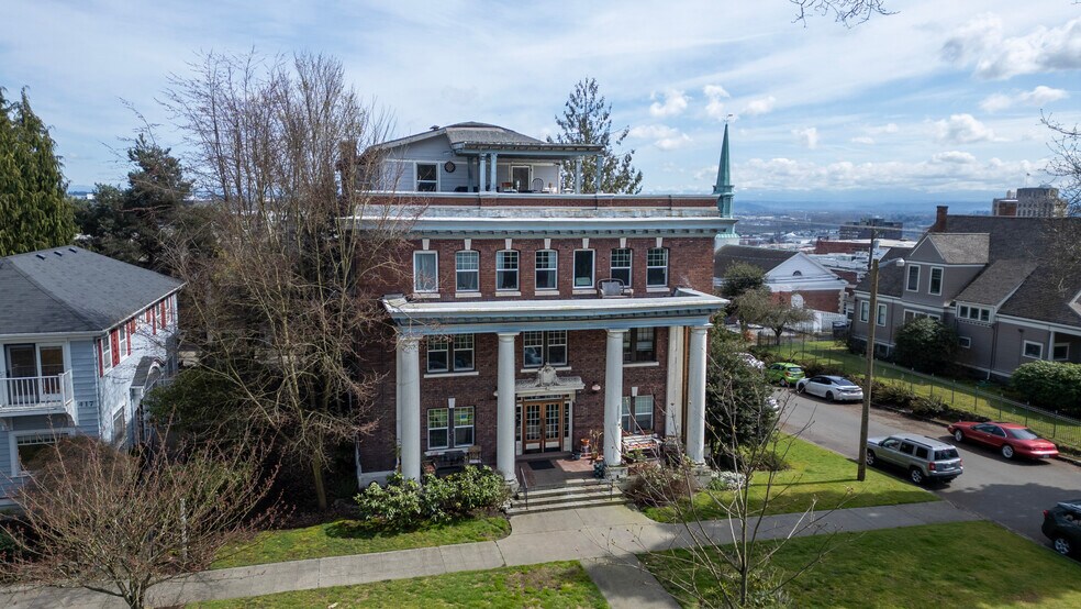 More Photos Of , Tacoma Multifamily For Sale