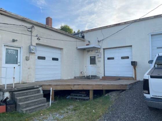 More Photos Of 1805 Sullivan St, Greensboro Distribution For Sale