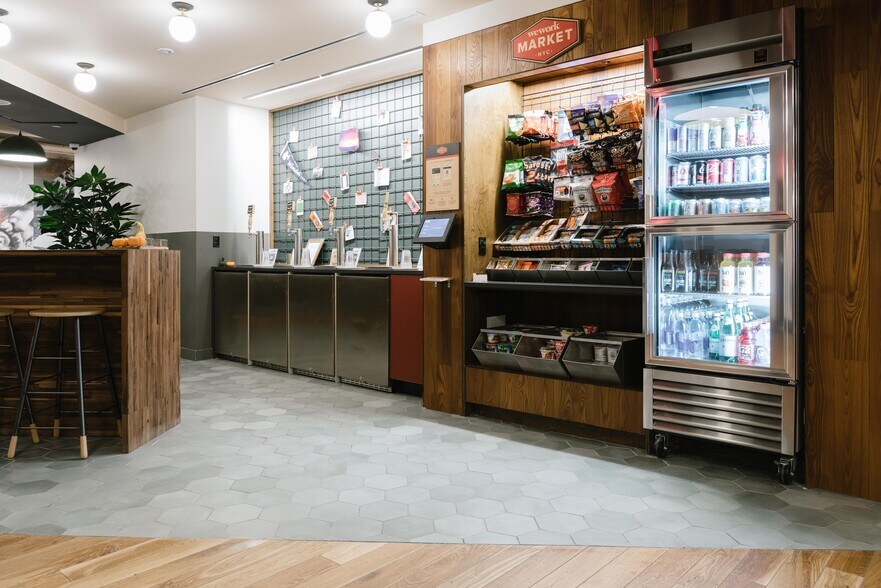 More Photos Of 450 Lexington Ave, New York Coworking Space