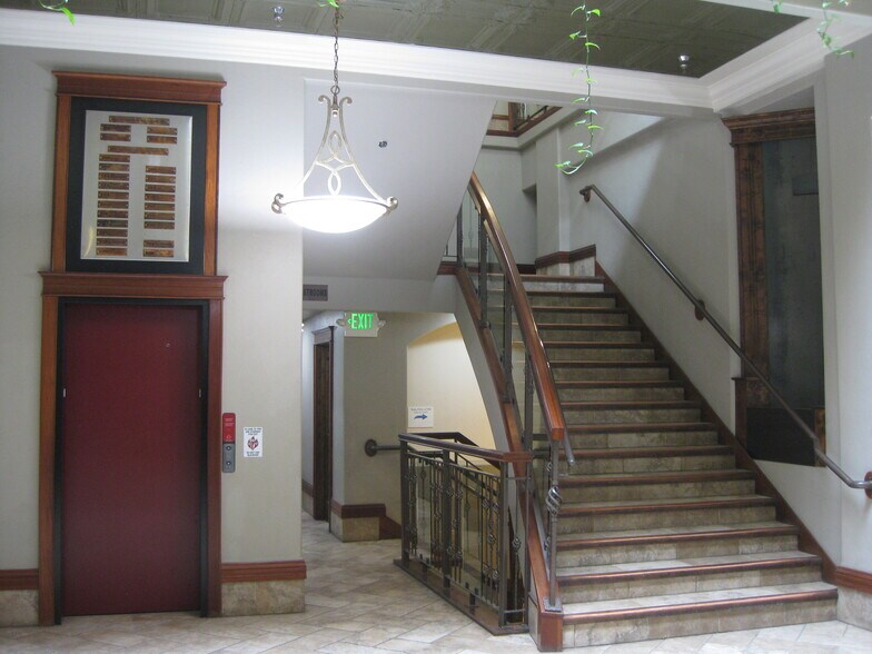 More Photos Of 11 W Main St, Belgrade Office For Lease