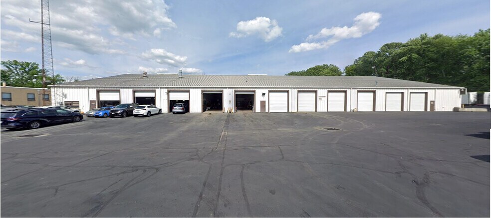 More Photos Of 2727 Philmont Ave, Huntingdon Valley Warehouse For Lease