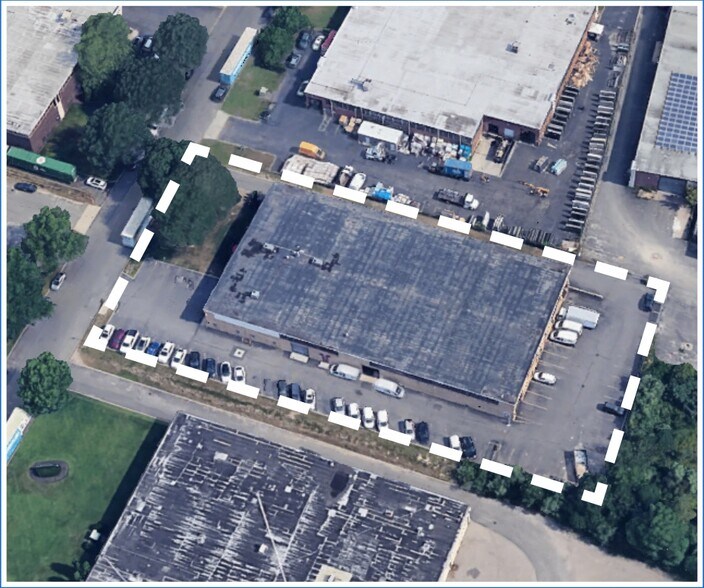 More Photos Of 70 Mall Dr, Commack Office For Lease