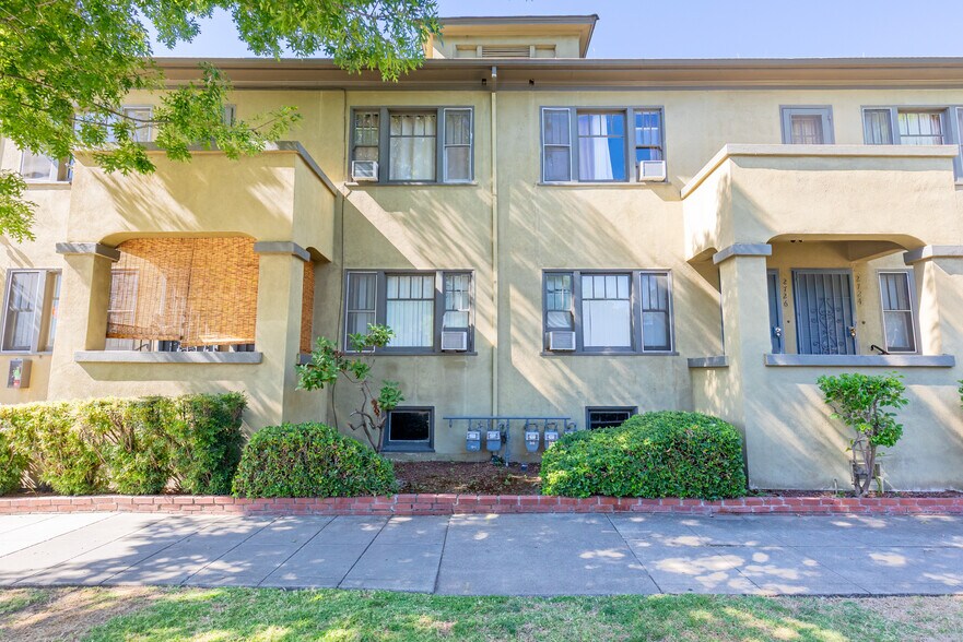 More Photos Of 2722-2730 T St, Sacramento Apartments For Sale