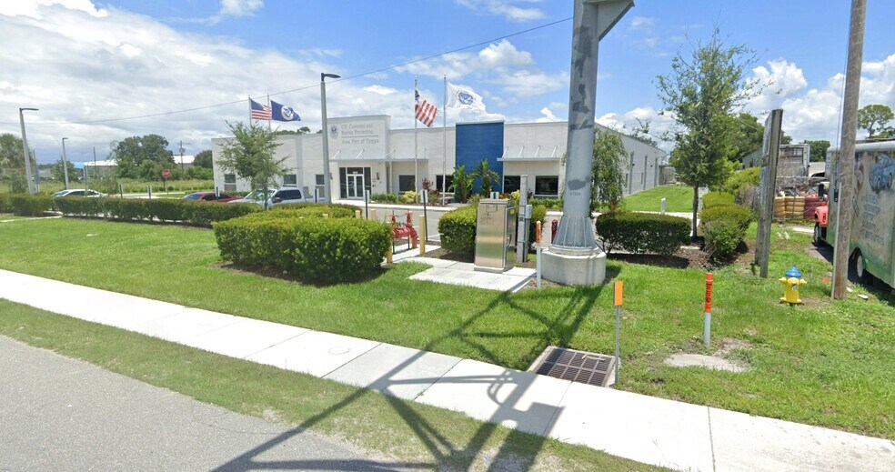 More Photos Of 5519-5525 W Hillsborough Ave, Tampa Office For Sale