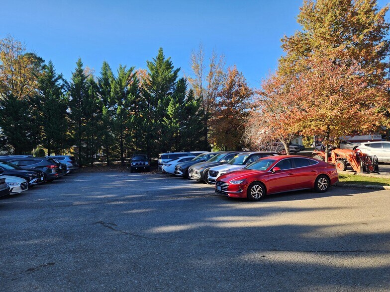 More Photos Of 2934 Valley Ave, Winchester Auto Dealership For Lease