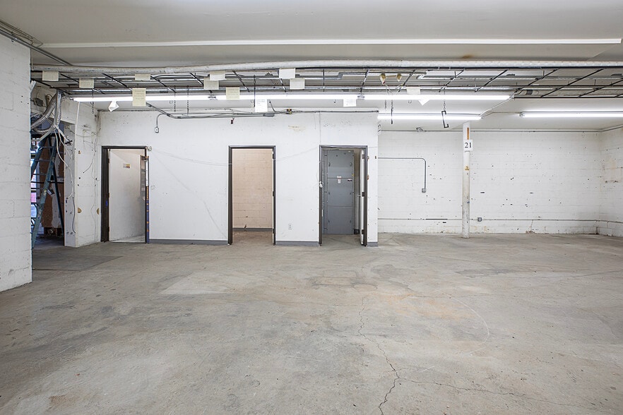 More Photos Of 2585-2595 W Pico Blvd, Los Angeles General Retail For Lease