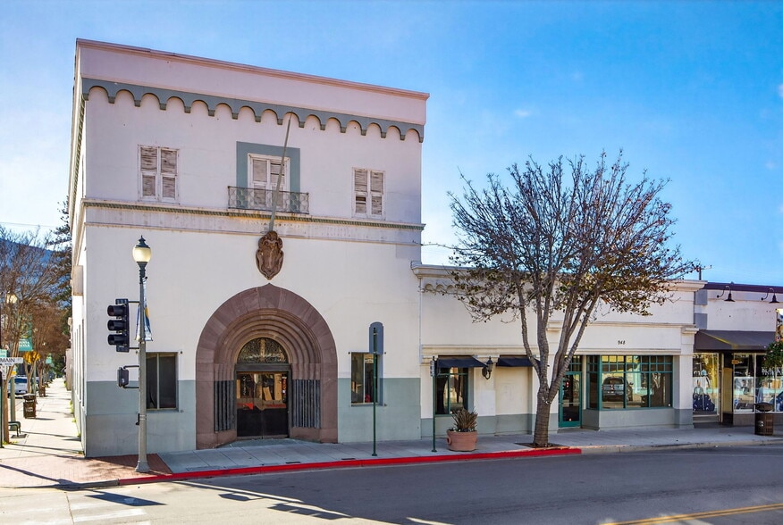 More Photos Of 948 E Main St, Santa Paula Bank For Sale